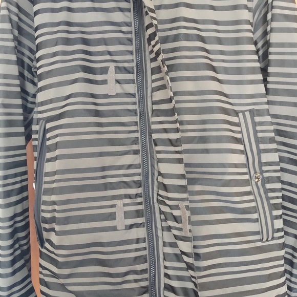 Holden ski/snowboard jacket - Picture 12 of 12